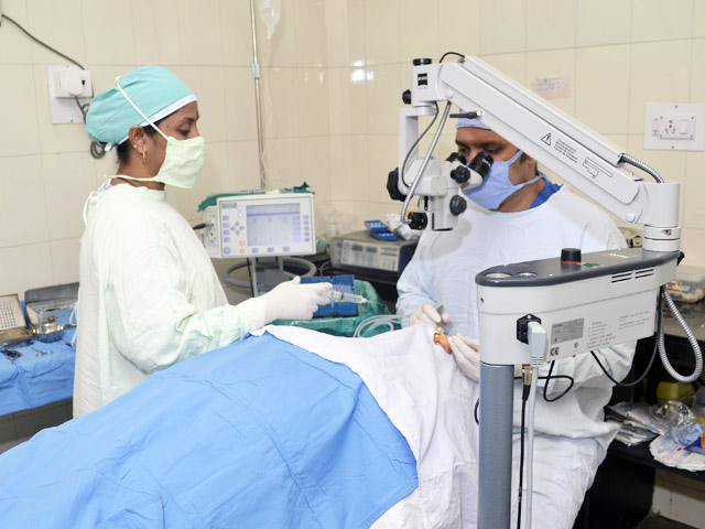 Surgical facilities at Gulmohur Eye Clinic